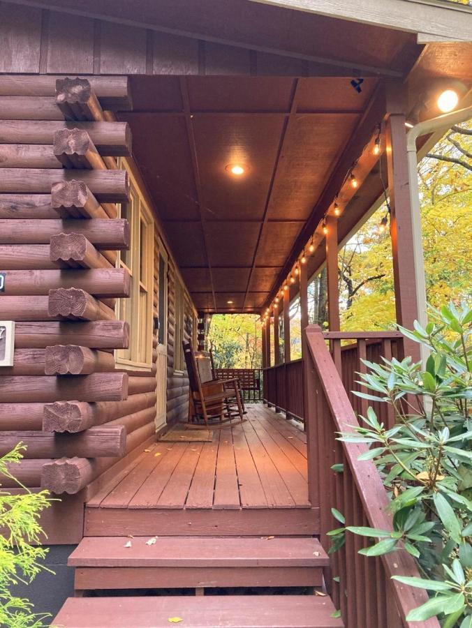 Log Cabin On Peaceful River 블로잉 롹 외부 사진